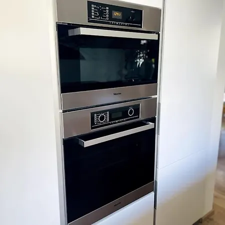 Spacious Family Close To Cauma Апартаменты