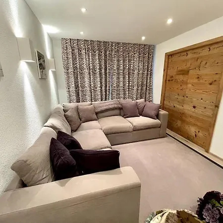 Spacious Family Close To Cauma Apartment